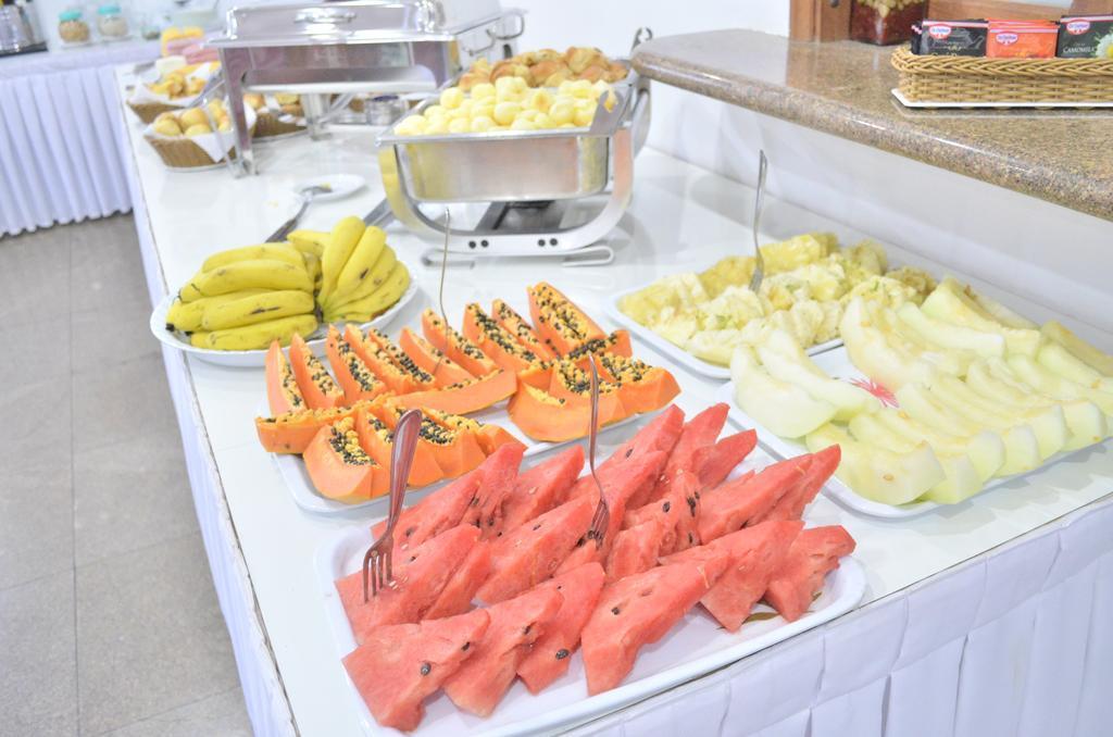 Hotel Sao Luiz อากวัสจิลิงดอยา ภายนอก รูปภาพ